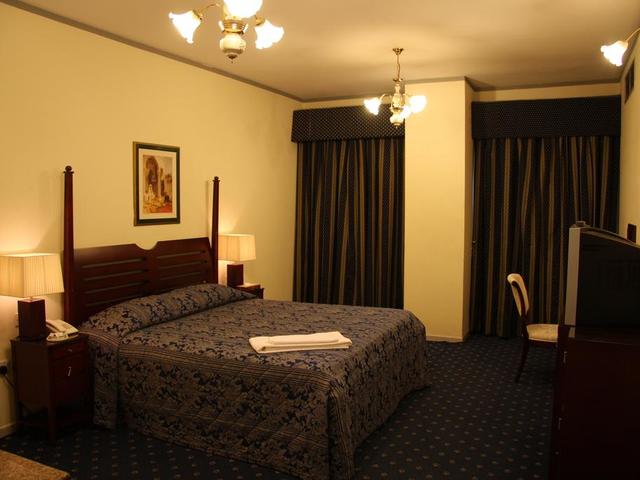 фото Ramee Guestline Deira Hotel изображение №14