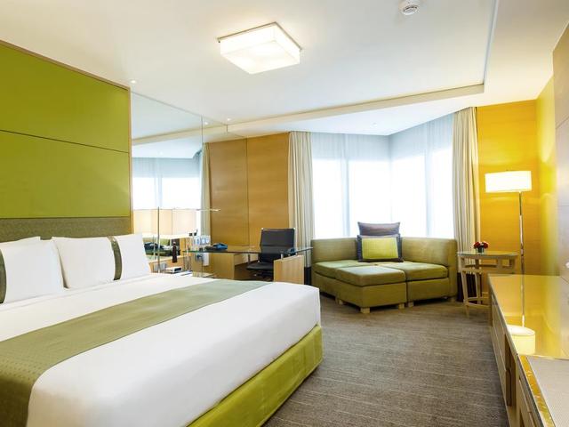 фото отеля Holiday Inn Silom изображение №5