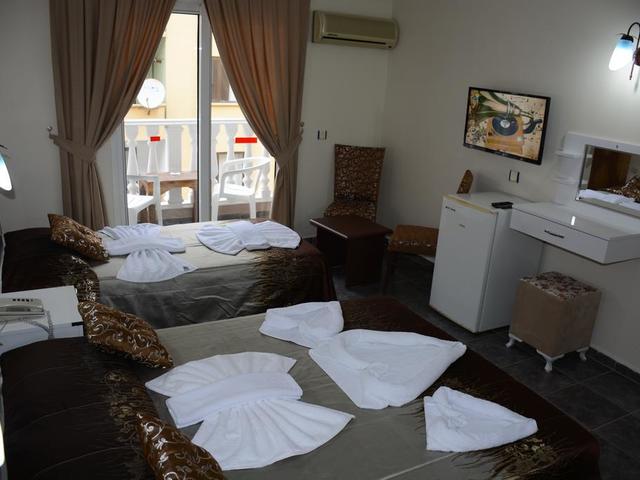 фото Fifty Five Suite (ex. Sea Center; Sun Maris Central Hotel) изображение №26