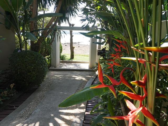 фото отеля Punnpreeda Pool Villa Beachfront Hotel изображение №37