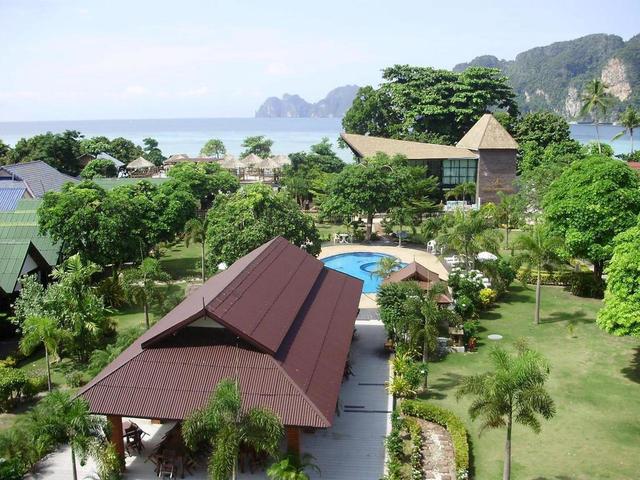 фото отеля Phi Phi Andaman Legacy Resort изображение №1