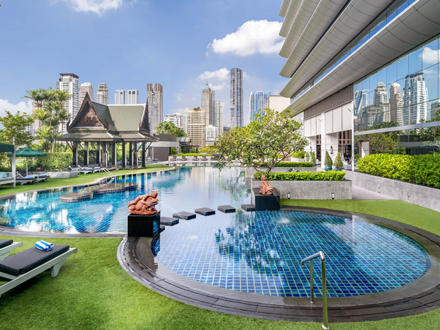 фото отеля Plaza Athenee Bangkok A Royal Meridien Hotel  изображение №1