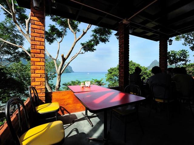 фото отеля Phuphaya Seaview Resort изображение №21
