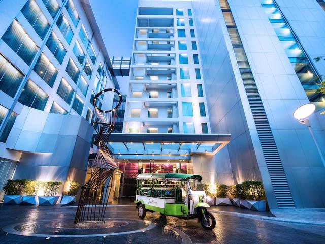 фото отеля Radisson Suites Bangkok Sukhumvit изображение №5