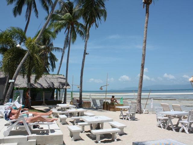 фото отеля Lime N Soda Beachfront Resort  изображение №17