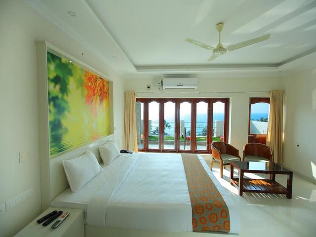 фото отеля Samudra Theeram Beach Resort изображение №17
