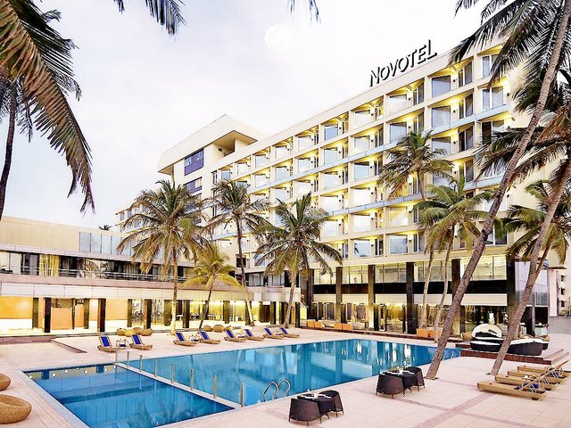 фото отеля Novotel Mumbai Juhu Beach изображение №1
