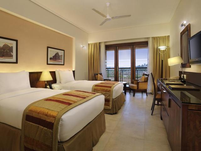 фото отеля DoubleTree by Hilton Goa (ex. Riviera De Goa Resort) изображение №25