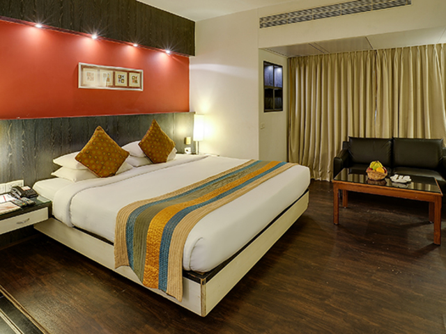 фотографии отеля Ramee Guestline Hotel Khar изображение №3