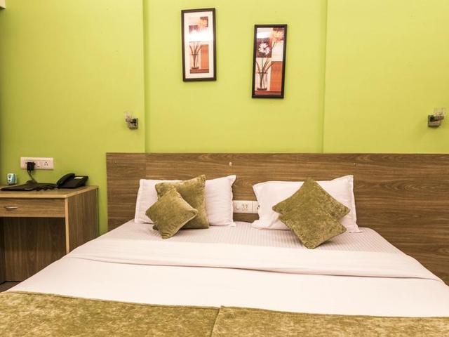 фото отеля OYO Premium Saki Vihar (Hotel Tulip Residency) изображение №1