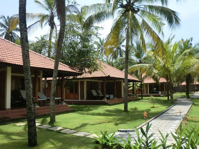 фотографии отеля The Nattika Beach Ayurveda Resort изображение №15