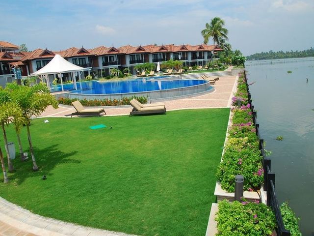 фотографии отеля Ramada Cochin Resort изображение №31