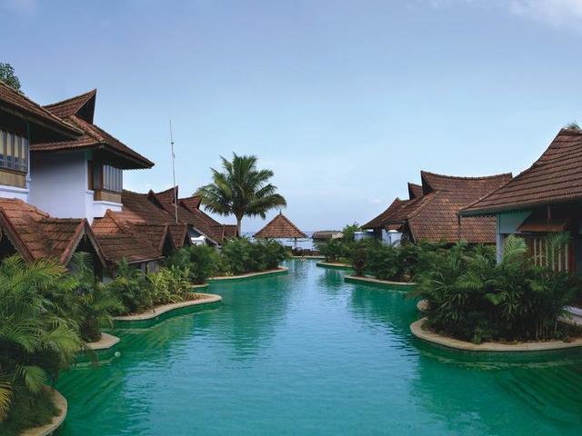 фото отеля Kumarakom Lake Resort изображение №9