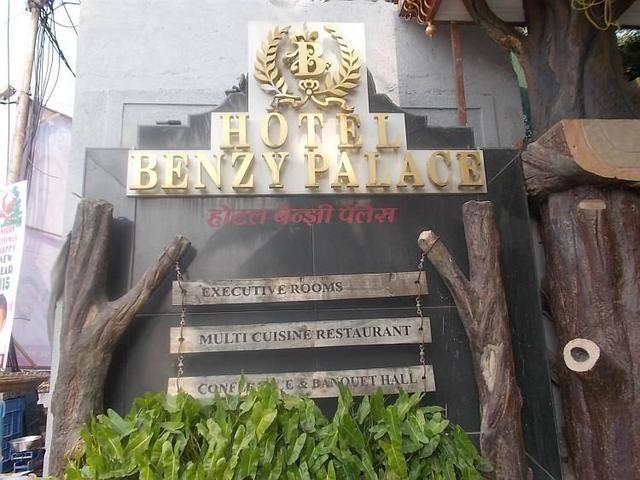 фото отеля Benzy Palace изображение №1