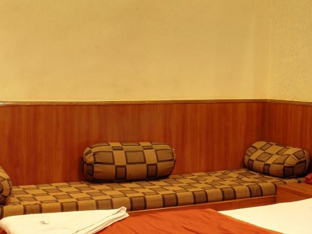 фото отеля Lucky Hotel Bandra изображение №5