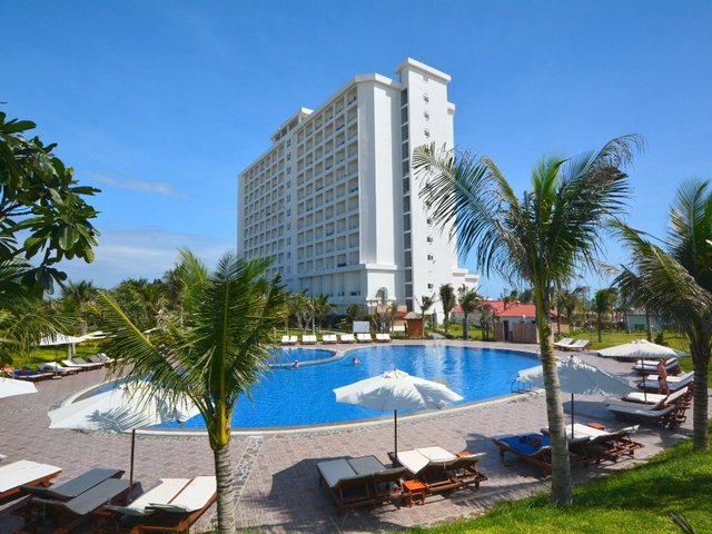 фото отеля Dessole Beach Resort - Nha Trang (ex. Dessole Sea Lion Beach Resort) изображение №1