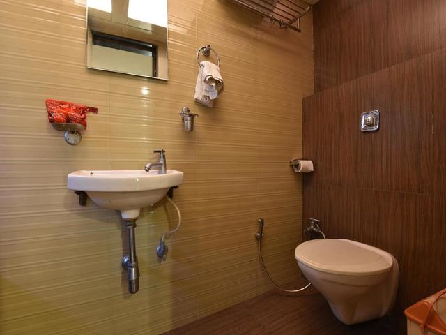фотографии отеля OYO Rooms Navi Mumbai Mahape изображение №7