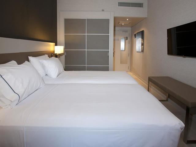 фотографии AC Hotels by Marriott Colon Valencia изображение №8