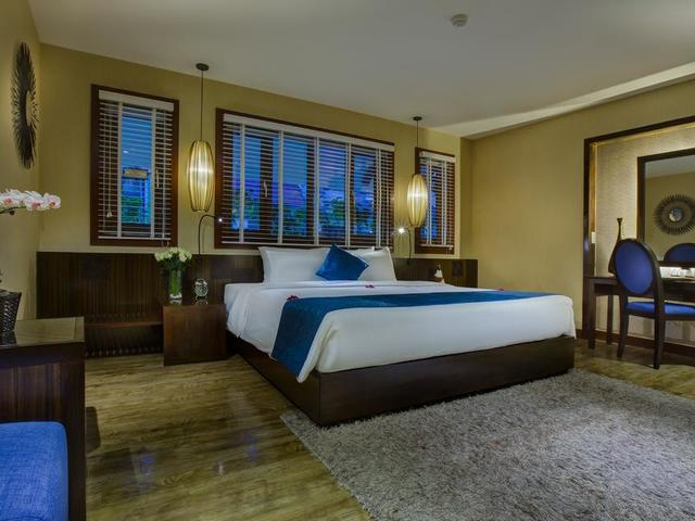 фото отеля Oriental Suites Hotel & Spa (ex. Serenade) изображение №17