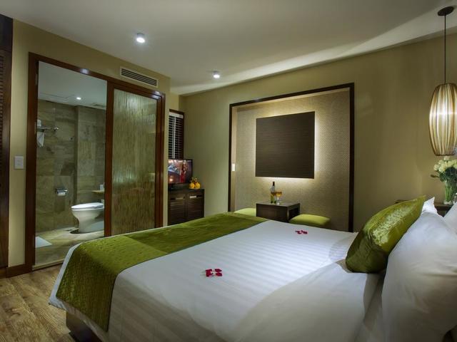 фото Oriental Suites Hotel & Spa (ex. Serenade) изображение №6