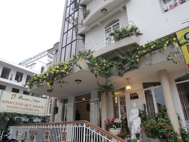 фото отеля La Pensee Hotel & Retaurant изображение №1