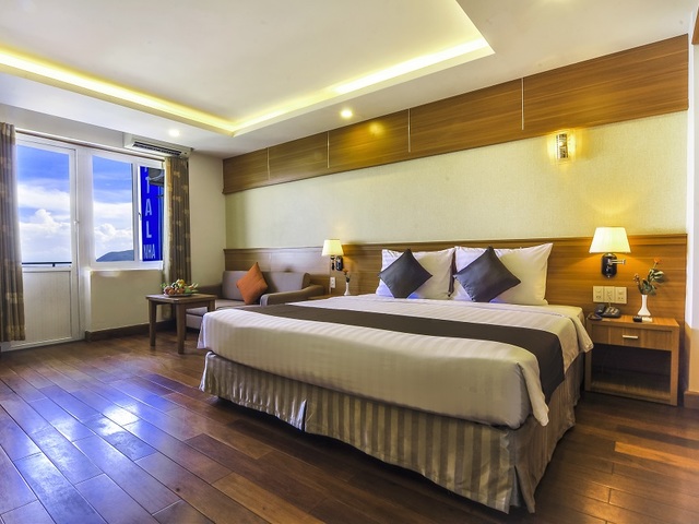 фото отеля Oriental Nha Trang Hotel (ex. Dong Phuong 2 Hotel) изображение №13
