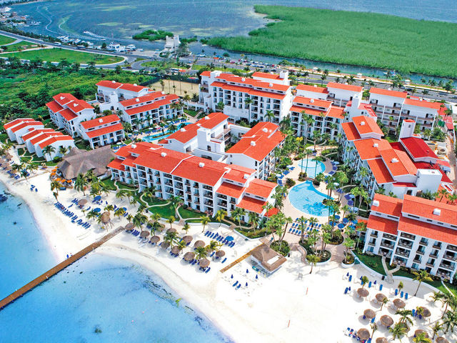 фото отеля The Royal Cancun изображение №1