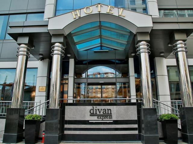 фото отеля Divan Express Baku изображение №1