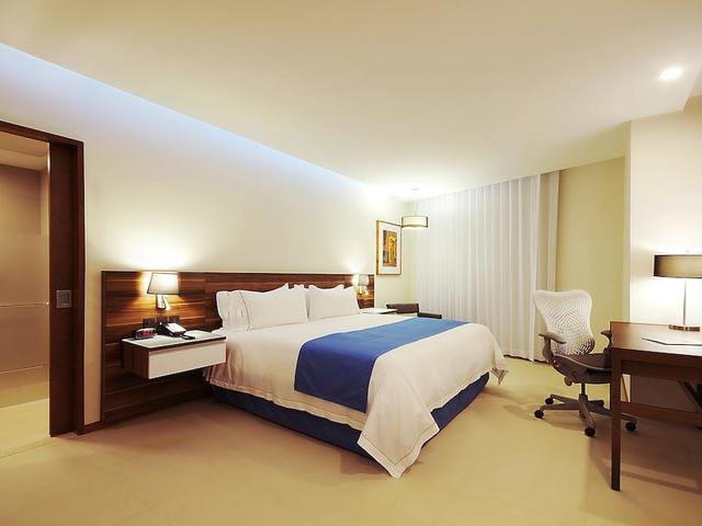 фото отеля Holiday Inn Express Puerto Vallarta изображение №17