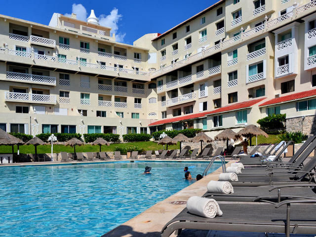 фото отеля Bsea Cancun Plaza изображение №1