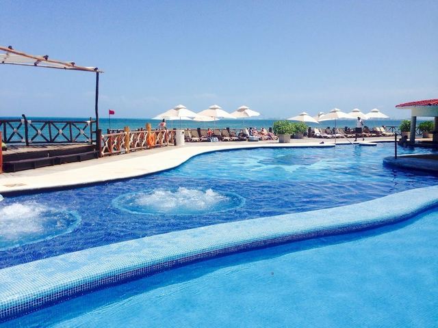фото отеля Condos Inside Cancun Resort by Jaime Rentals изображение №1
