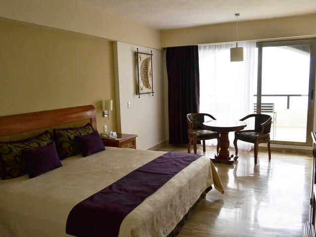 фото отеля Golden Parnassus Resort & Spa изображение №33