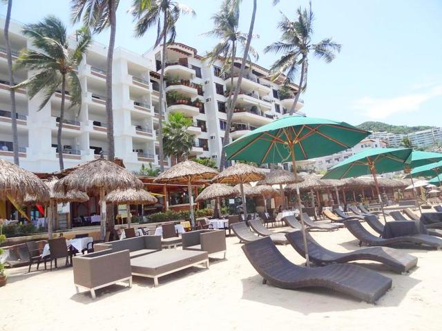 фото отеля Emperador Vallarta Beachfront Hotel & Suites изображение №1
