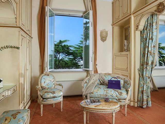фото отеля Aldrovandi Villa Borghese изображение №5