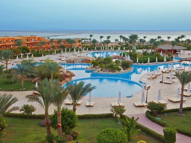 фото отеля Amwaj Oyoun Resort & Spa изображение №1