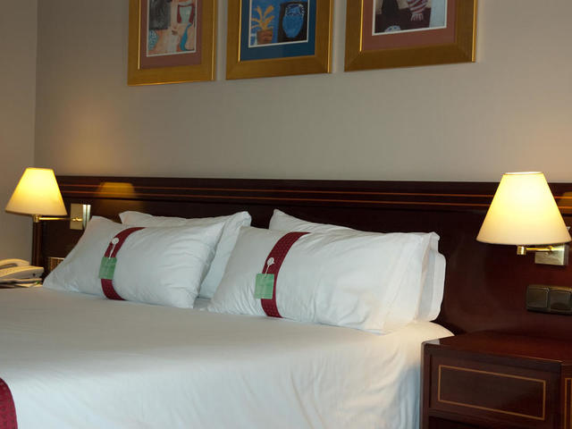 фотографии отеля Holiday Inn Madrid Bernabeu изображение №31