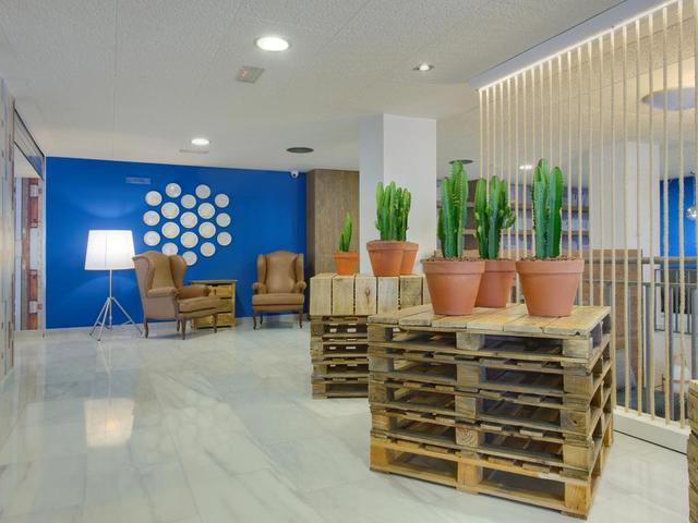 фото отеля Tryp Madrid Airport Suites изображение №25