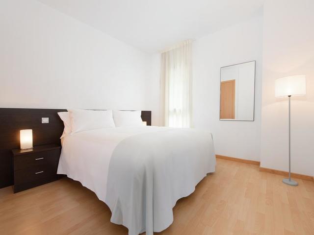 фото отеля Tryp Madrid Airport Suites изображение №13