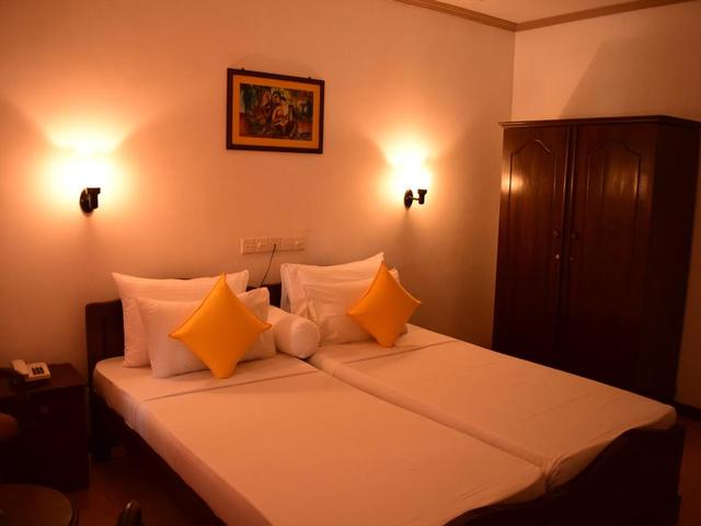 фотографии Hotel Lagoon Paradise Negombo изображение №12