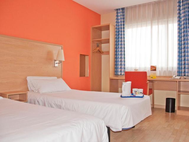 фотографии отеля Travelodge Madrid Torrelaguna изображение №7