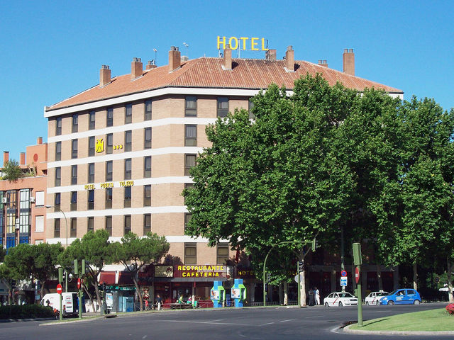фото отеля Puerta De Toledo изображение №1