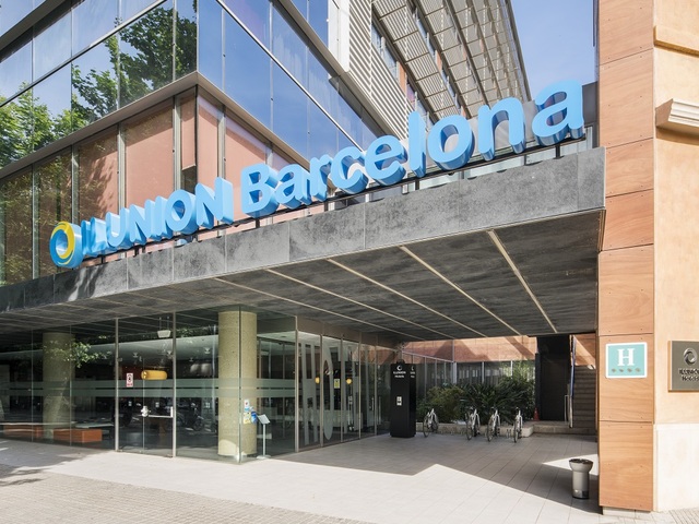 фото отеля Ilunion Barcelona (ex. Confortel Barcelona) изображение №1