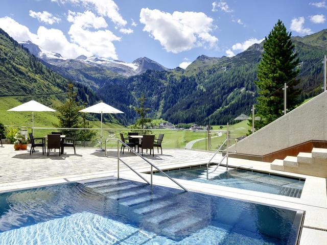 фото Hotel Berghof Crystal Spa & Sports изображение №70