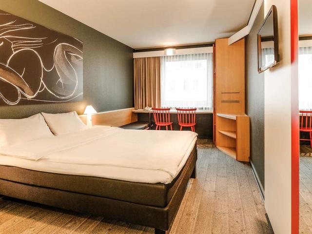 фото Ibis Wien City (ex. Ibis Wien Schoenbrunnerstrasse) изображение №6