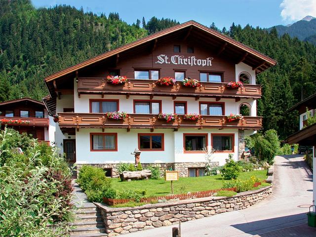 фото отеля Guesthouse St. Christoph изображение №1