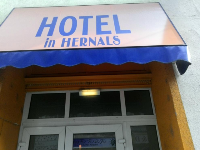 фото отеля Hotel in Hernals изображение №1