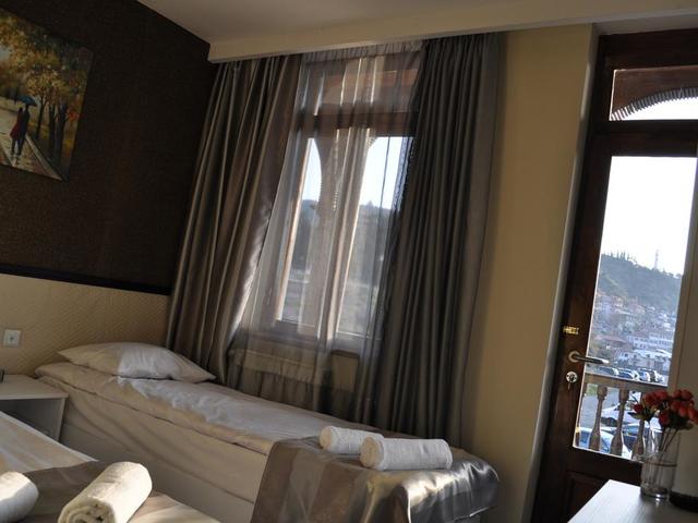 фото отеля Tiflis Metekhi Hotel изображение №25