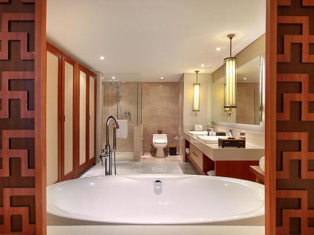 фото The Bandha Hotel & Suites изображение №46