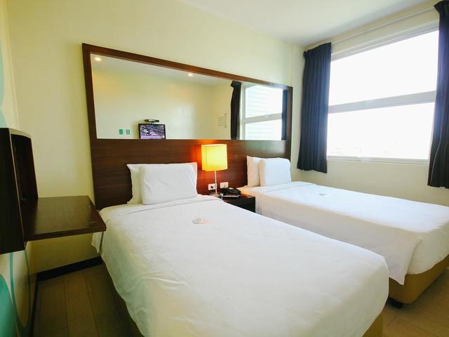 фото Go Hotels Bacolod изображение №14