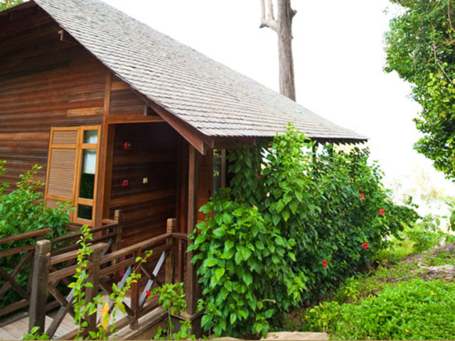фото отеля Bunga Raya Island Resort изображение №9